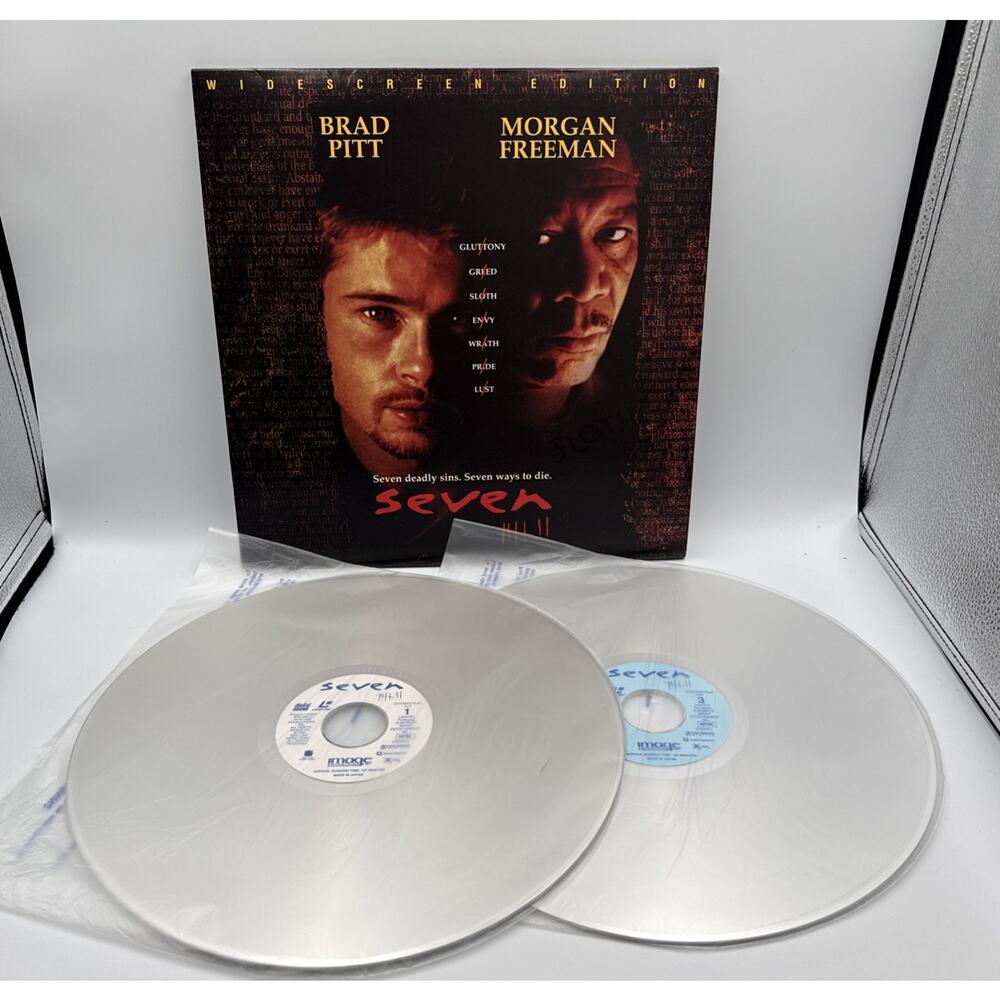Seven 1995 LASERDISC LD Morgan Freeman Brad Pitt Kevin Spacey